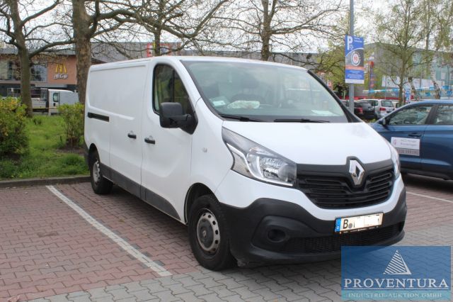 aus Insolvenz 3 Transporter RENAULT Traffic EZ 2019