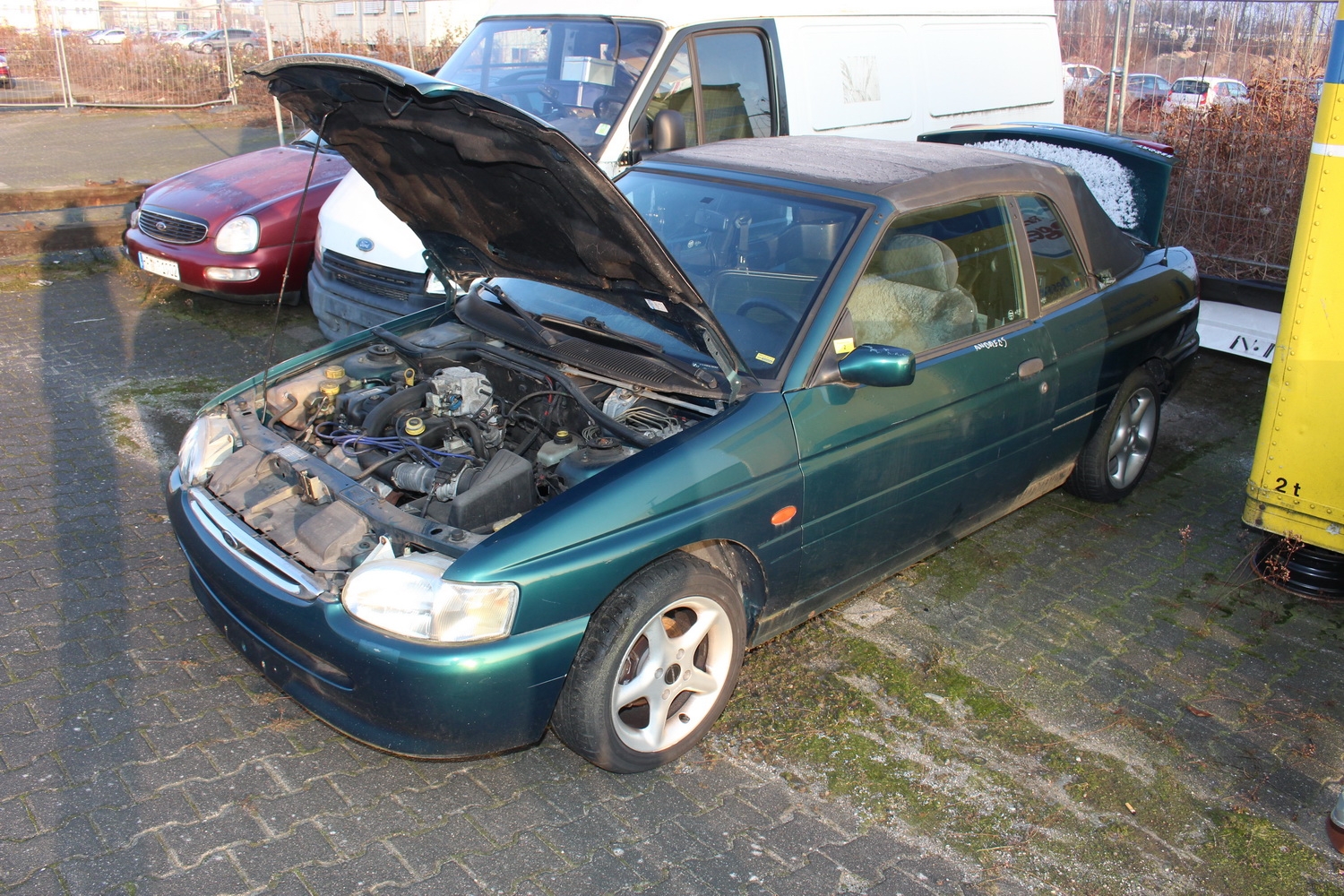 Pkw FORD Escort Cabrio 1.4i