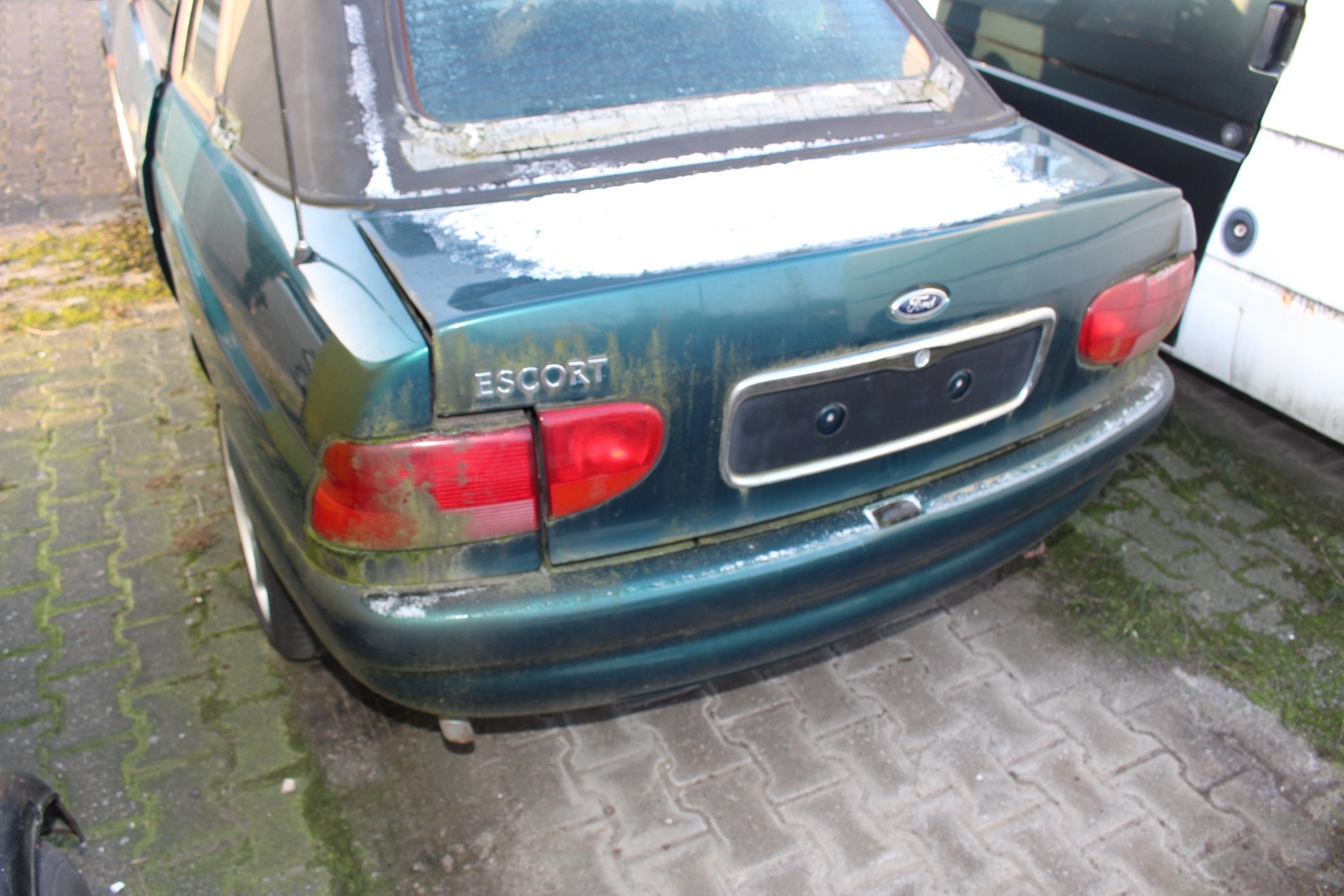 Pkw FORD Escort Cabrio 1.4i