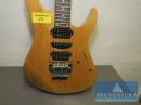 E-Gitarre YAMAHA 421D holz