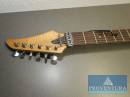 E-Gitarre YAMAHA 421D holz