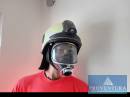 Feuerwehrhelm und Atemschutzmaske