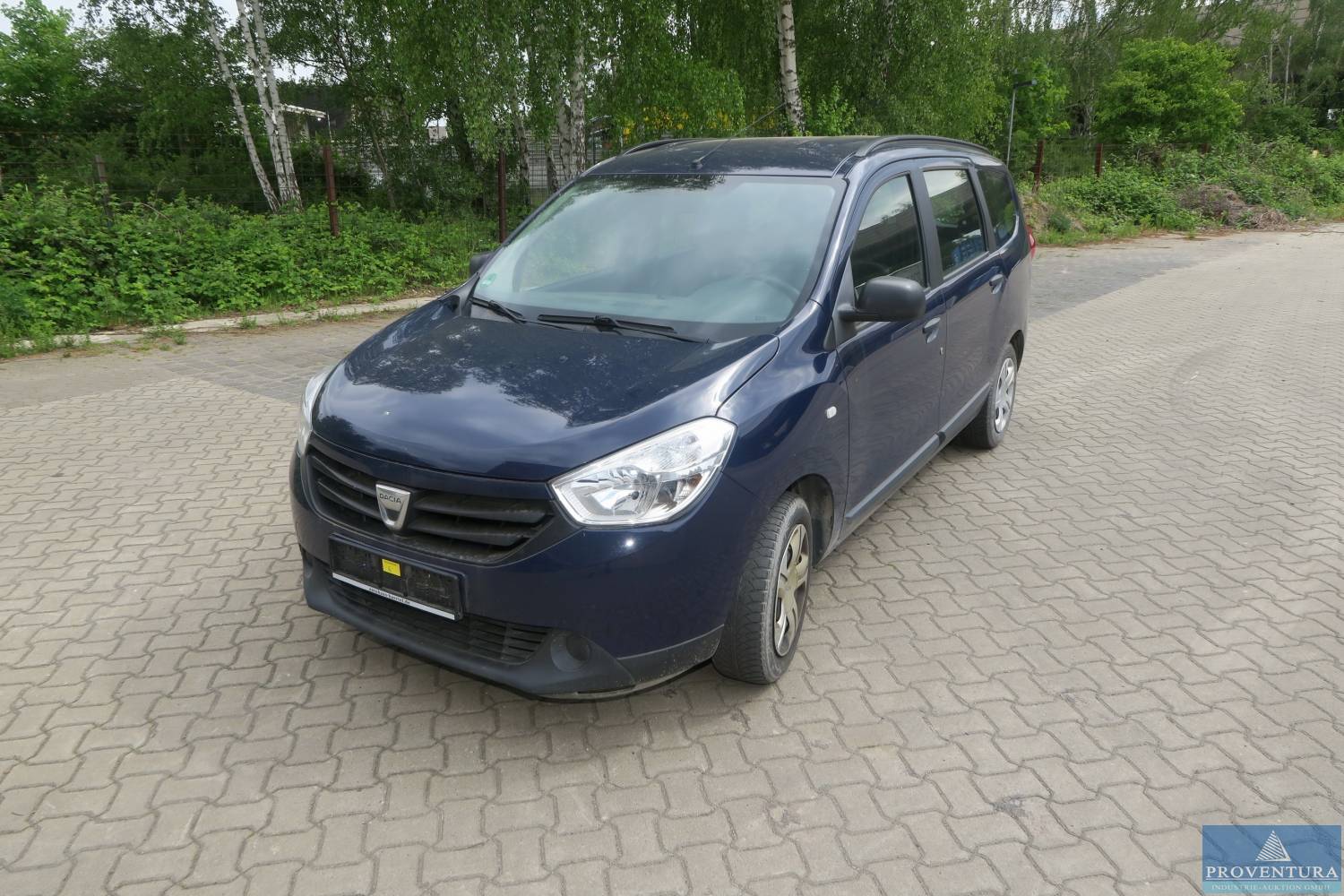 Fahrzeug-Online-Auktion: Pkw DACIA Lodgy 1.6, EZ. Februar 2015, ca. 146.500 Km, 25xxx Uetersen