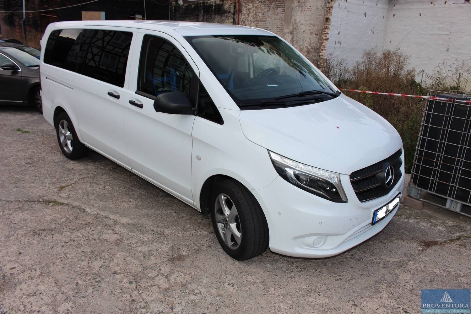 Insolvenzversteigerung MERCEDES-BENZ Vito Tourer 114 CDI EZ 2018, Transporter FIAT Talento EZ 2016