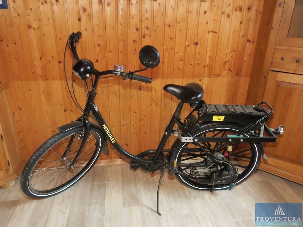 Fahrrad mit Benzin Hilfsmotor in 14943 Luckenwalde für € 250,00 zum Verkauf