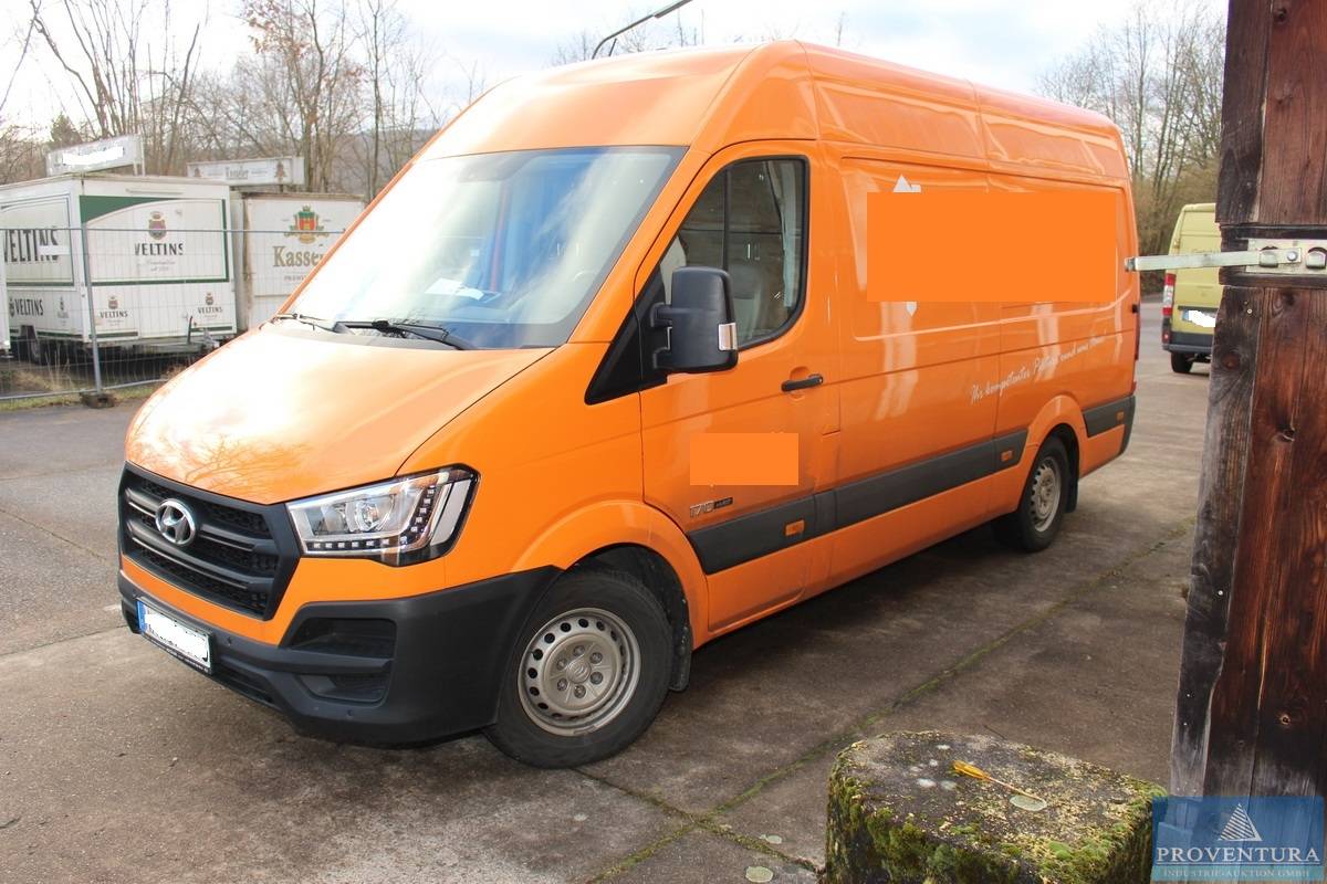 Insolvenzversteigerung 58 Pos. Inventar Hausmeisterservice: Transporter HYUNDAI H350 Maxi EZ 2019, Lkw Kipper MERCEDES-BENZ Atego 818, Werkzeuge MAKITA u. FEIN, Gerüst, Gerüstaufzug etc.