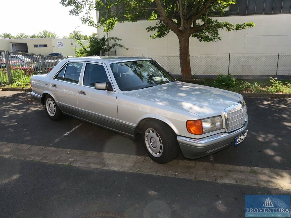 Versteigerung aus Sammlung: Mercedes-Benz 260 SE W126, EZ 1988, H-Zulassung, sehr gepflegter Zustand