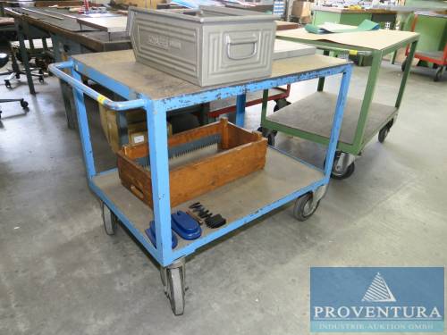 Etagenwagen blau ca. 1.000x700 mm