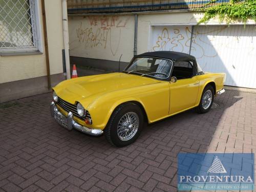 Oldtimer Pkw TRIUMPH TR 4 Cabrio, EZ 1965