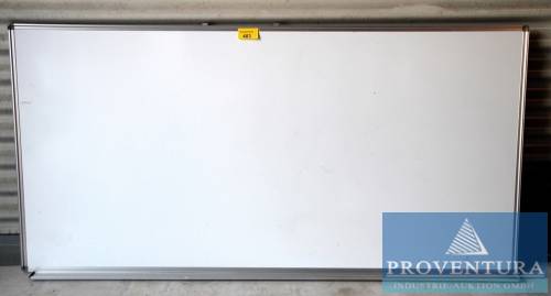 White-Board (magnetisch). Mit Stiftablage und 2 Aufhängeösen [1]