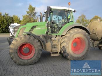 Ackerschlepper FENDT 828 Vario